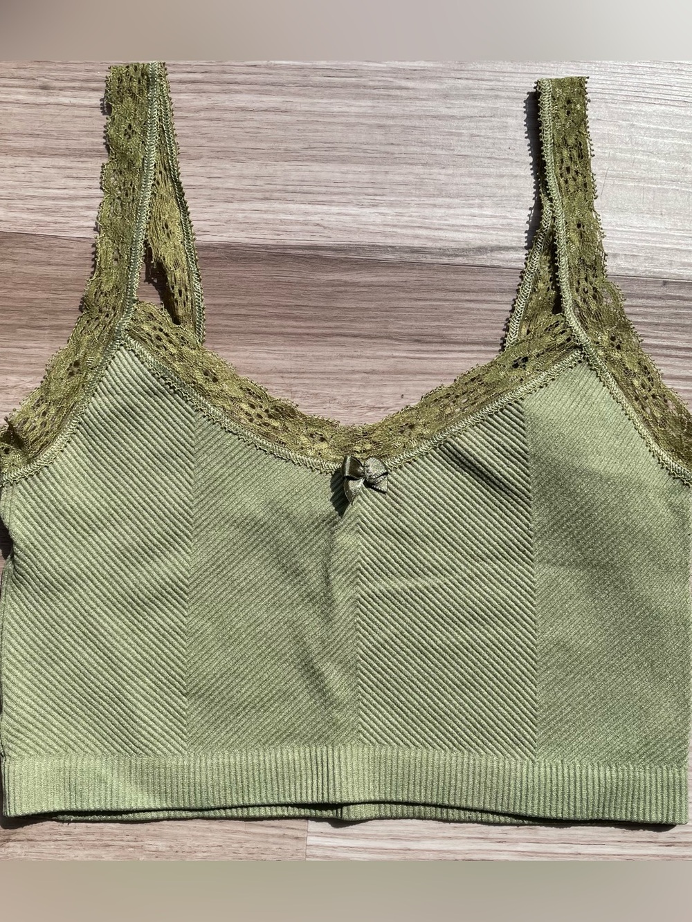 Urban Outfitters Out From Under So Sweet Lace Seamless Soft Bra Top Green Med/Lg